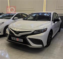 تۆیۆتا کامری